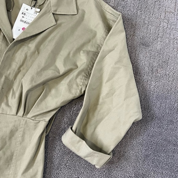 Zara Khaki Green V-Neck Belted Oversized Utility Jumpsuit - Picture 6 of 9